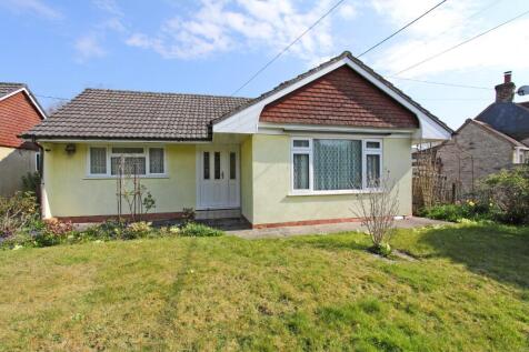 2 bedroom detached bungalow for sale