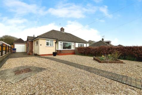 Woodside Road, Farnham, Surrey 2 bed bungalow for sale