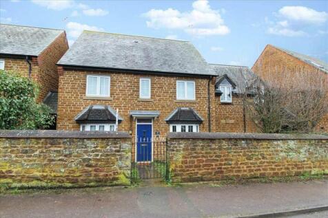 Ivy Lane, Finedon 5 bed detached house for sale