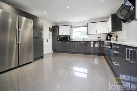 Salisbury Close, Gainsborough DN21 4 bed detached house for sale