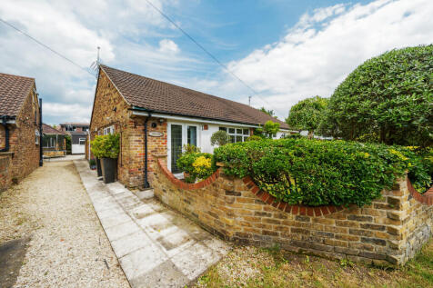 The Phygtle, Chalfont St. Peter... 2 bed bungalow for sale