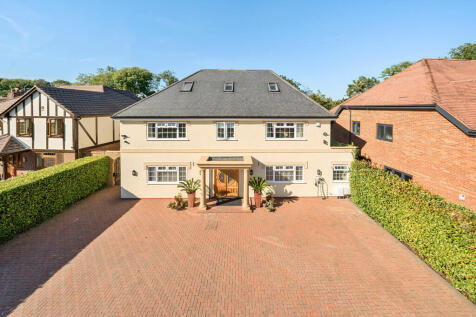 Dukes Wood Drive, Gerrards Cross... 7 bed detached house for sale