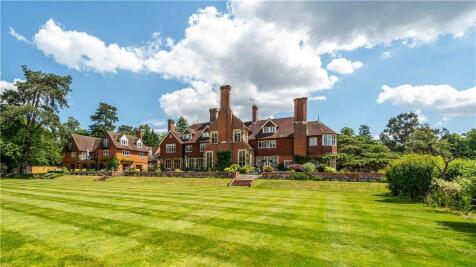 Framewood Road, Stoke Poges 2 bed apartment for sale