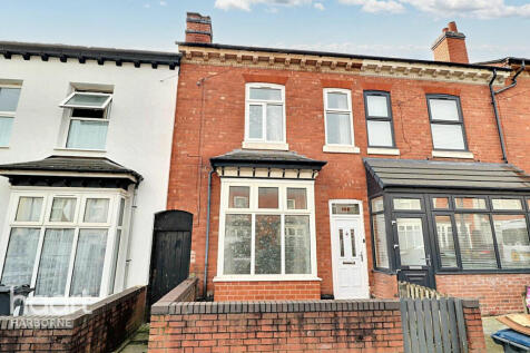 4 bedroom terraced house for sale