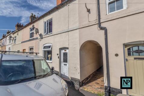 John Street, Tamworth, B77 2 bed terraced house for sale