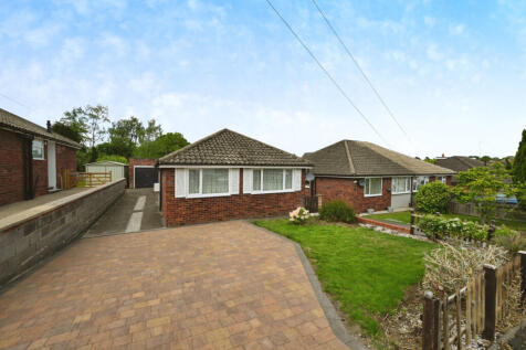 2 bedroom detached bungalow for sale