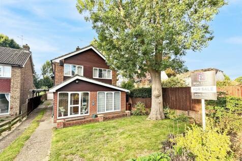 3 bedroom detached house for sale