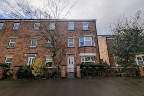 4 bedroom terraced house for sale