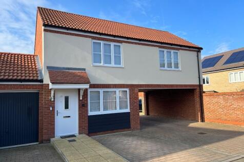 2 bedroom link detached house for sale