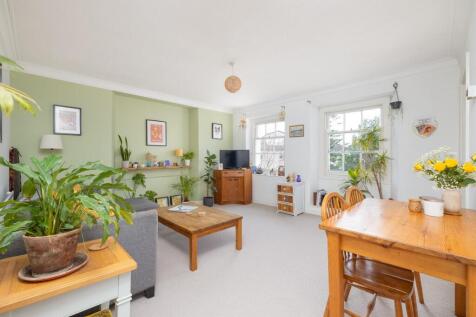 Cleeve Wood Road, Downend 1 bed flat for sale