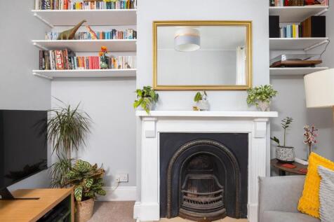 Altringham Road, Whitehall 2 bed terraced house for sale