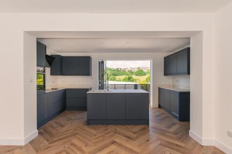 Headley Lane, Headley Park 4 bed end of terrace house for sale