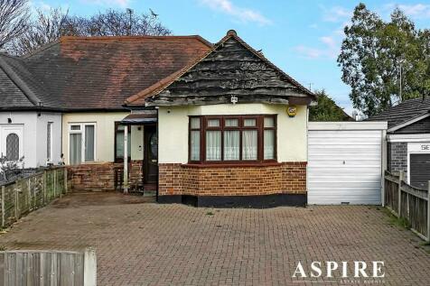 2 bedroom semi-detached bungalow for sale