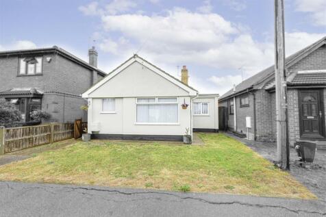 2 bedroom detached bungalow for sale