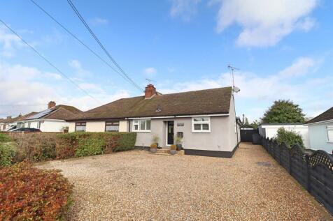 4 bedroom semi-detached bungalow for sale