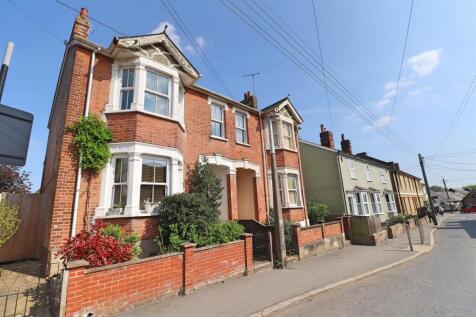 4 bedroom semi-detached house for sale