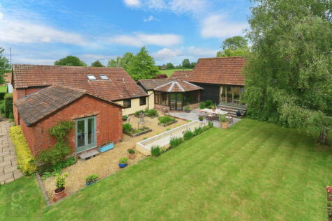 4 bedroom barn conversion for sale