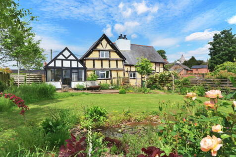 Stunning Grade II Cottage with... 3 bed detached house for sale