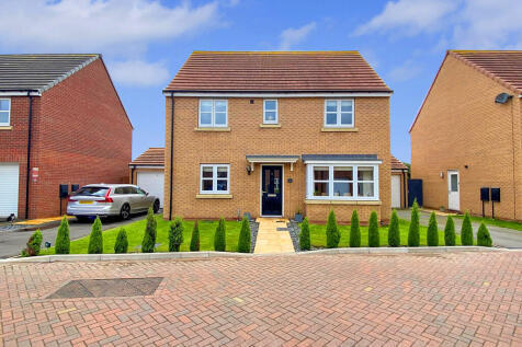 Fenton Drive, Scarborough YO13 4 bed detached house for sale