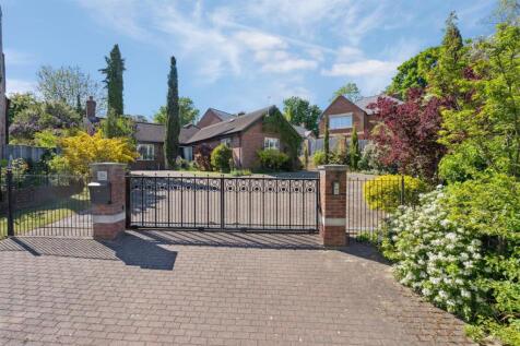 Poplar Close, Simpson, Milton Keynes 3 bed detached bungalow for sale