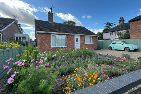 2 bedroom detached bungalow for sale