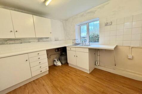3 bedroom cottage for sale