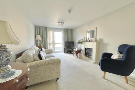Hartismere Mews, Diss 2 bed ground floor flat for sale