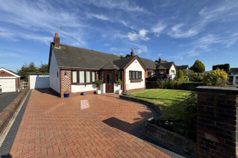 Pennine View, Kirkham PR4 3 bed bungalow for sale