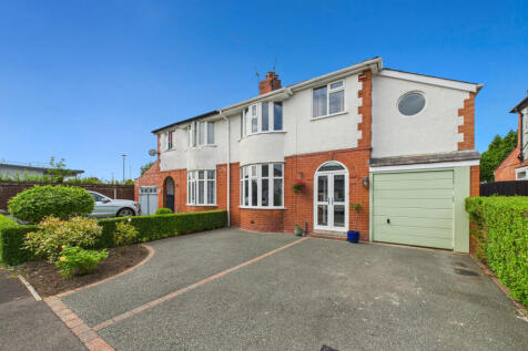 4 bedroom semi-detached house for sale