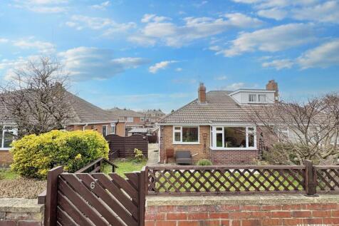 2 bedroom semi-detached bungalow for sale