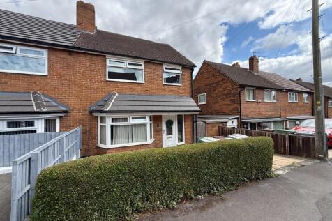 Bank View, Earlsheaton, Dewsbury 3 bed semi