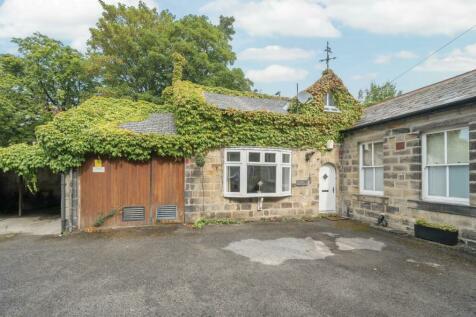 Clarence Road, Horsforth, Leeds 2 bed terraced house for sale