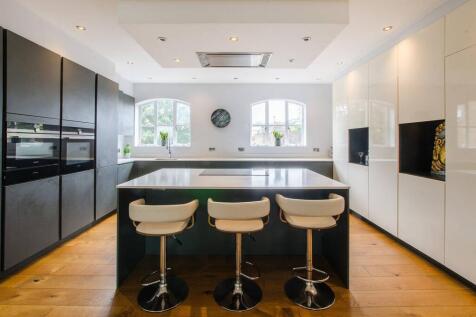 Scrandrett Street, Wapping, London, E1W 2 bed penthouse for sale