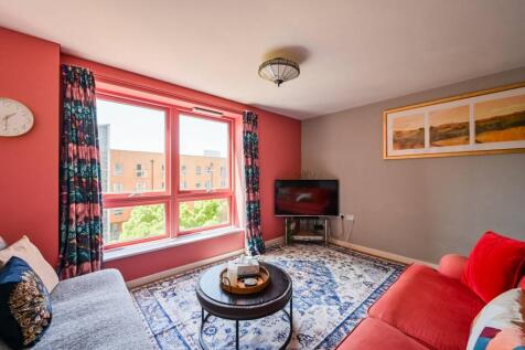 School House Lane, Shadwell, London, E1W 2 bed flat for sale