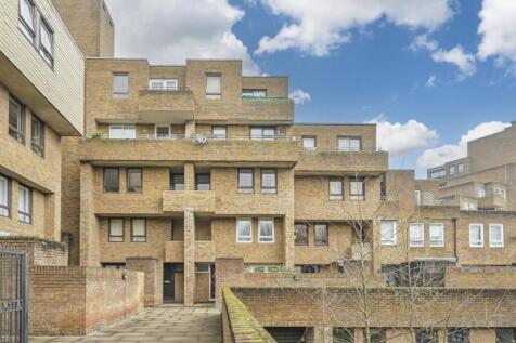 Burr Close, St Katharine Docks... 2 bed flat for sale