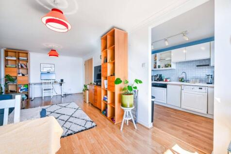 The Highway, Wapping, London, E1W 1 bed flat for sale