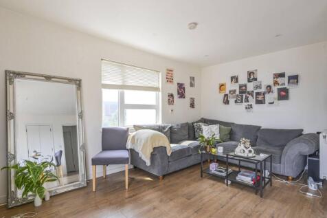Raine Street, Wapping, London, E1W 2 bed flat for sale