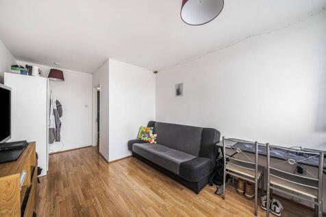 Phipps Bridge Road, Mitcham, CR4 1 bed flat for sale