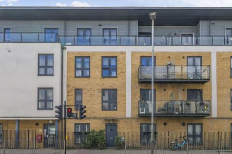 1 bedroom maisonette for sale