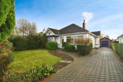 Holderness Road, Hull 2 bed detached bungalow for sale