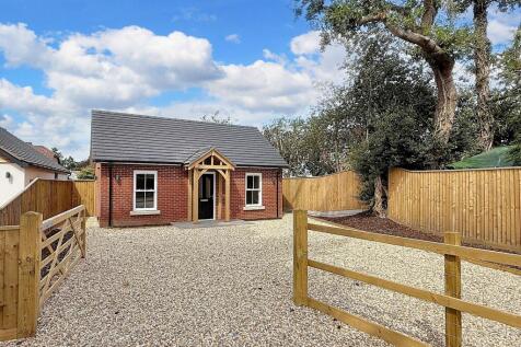 West Common, Langley, SO45 3 bed detached bungalow for sale