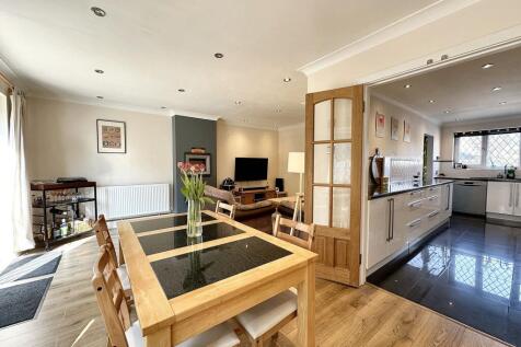 Stonymoor Close, Holbury, SO45 3 bed semi