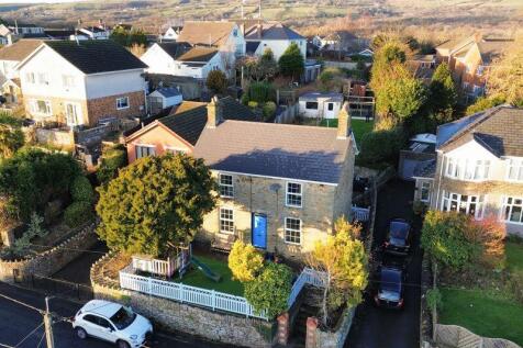 6 Pentwyn Road, Pencoed, Bridgend... 3 bed detached house for sale