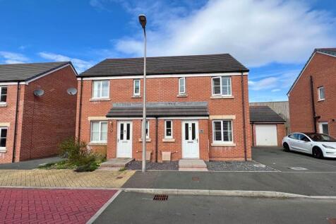 3 bedroom semi-detached house for sale