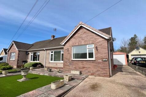 17 Meadow Close, Coychurch, Bridgend... 2 bed semi