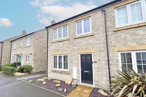 Pearmain Road, Somerton 3 bed end of terrace house for sale