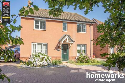 4 bedroom detached house for sale