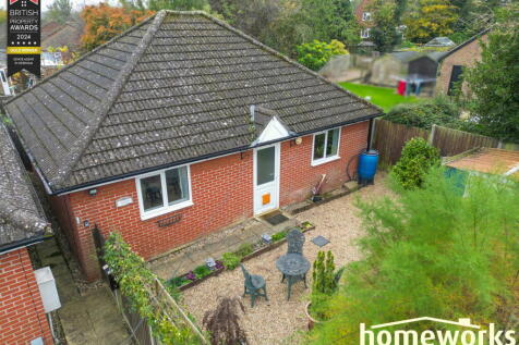 2 bedroom detached bungalow for sale