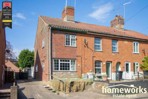 2 bedroom end of terrace house for sale