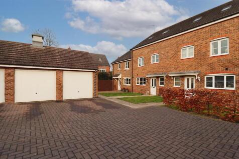 4 bedroom terraced house for sale